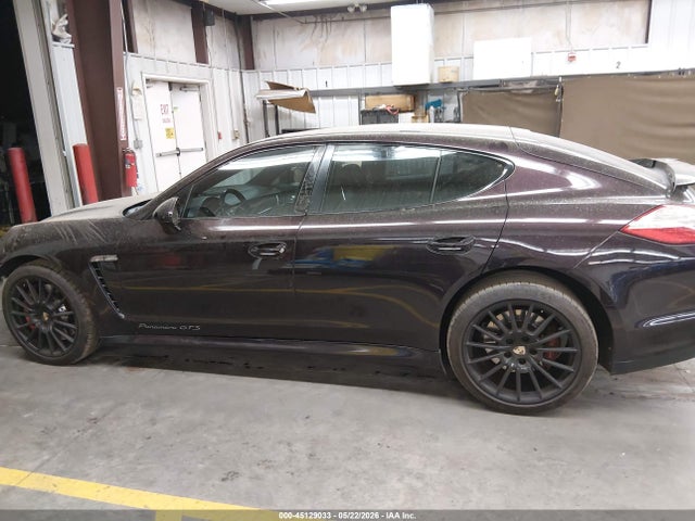 Porsche Panamera Gts