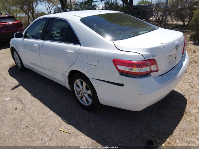 Toyota Camry Le