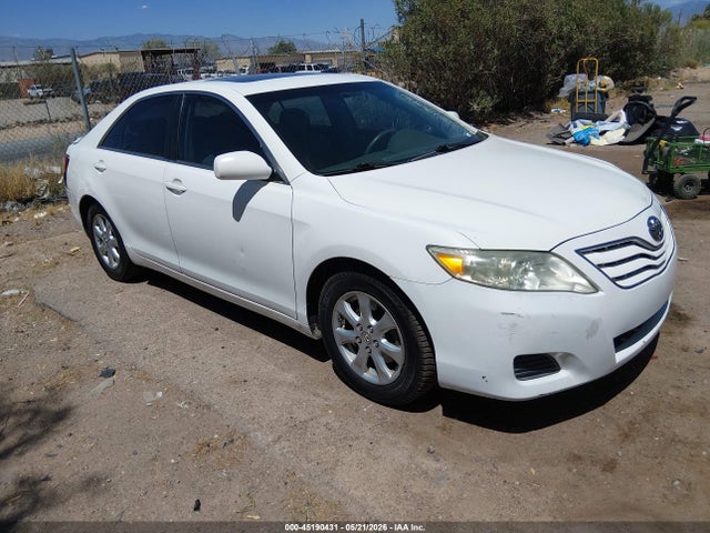 Salvage Toyota Camry Image