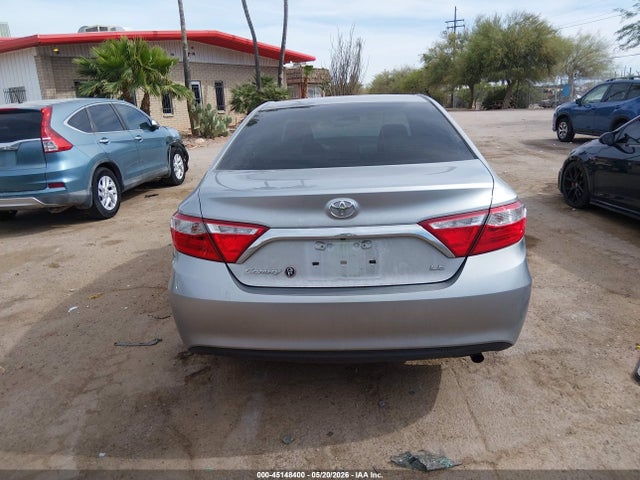 Toyota Camry Le