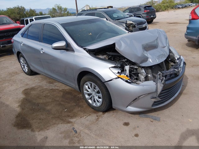 Salvage Toyota Camry Image