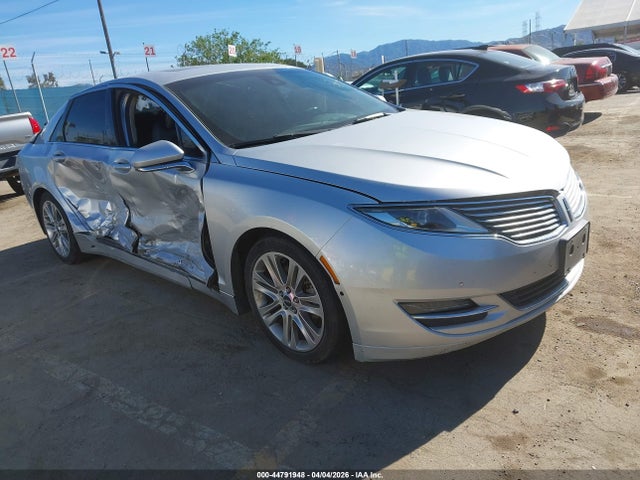 Salvage Lincoln MKZ Hybrid Image