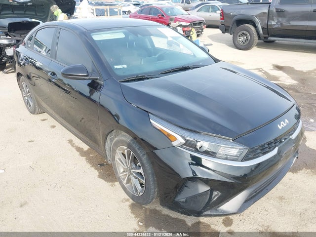 Salvage Kia Forte Image