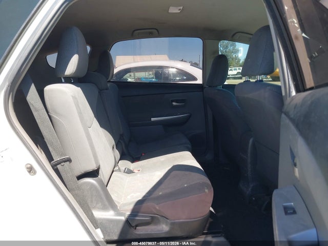 Toyota Prius v Two
