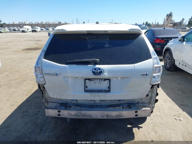 Toyota Prius v Two