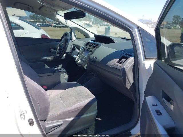 Toyota Prius v Two
