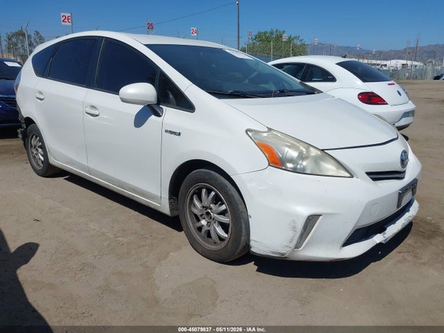 Salvage Toyota Prius v Image