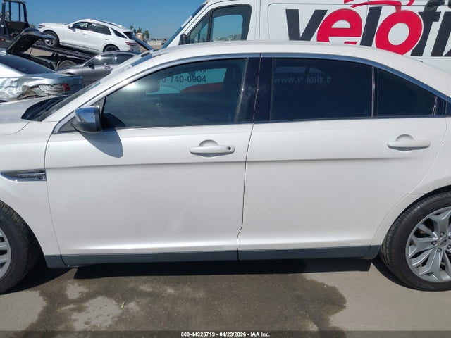 Ford Taurus Limited