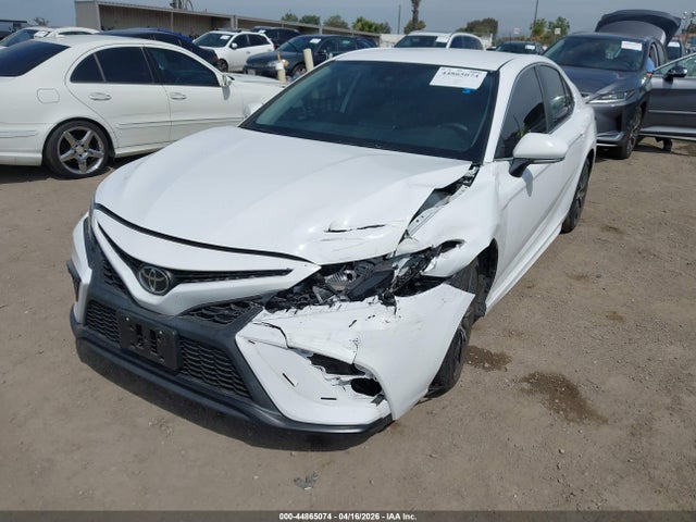 Toyota Camry Se