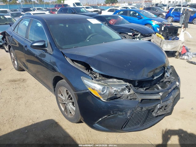 Salvage Toyota Camry Image