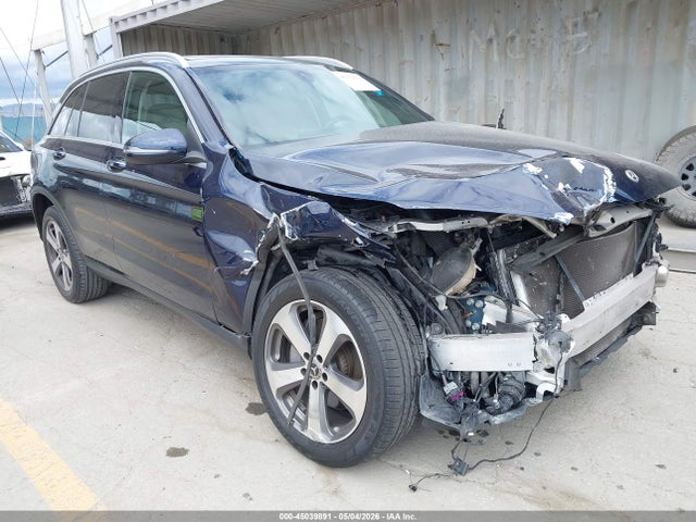 Salvage Mercedes-Benz GLC Image
