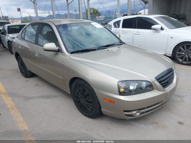 Salvage Hyundai ELANTRA Image