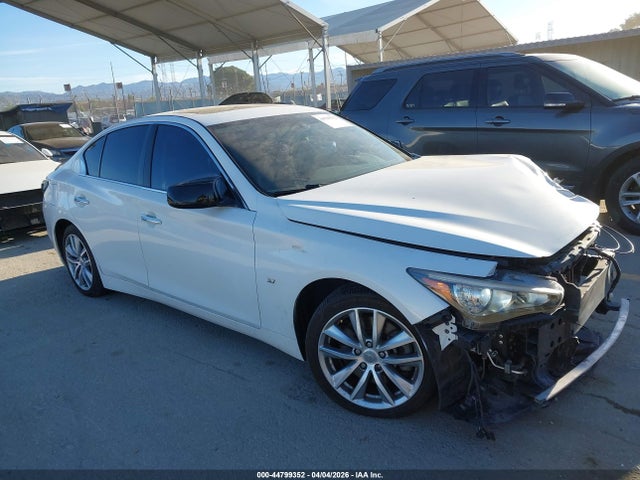 Salvage INFINITI Q50 Image