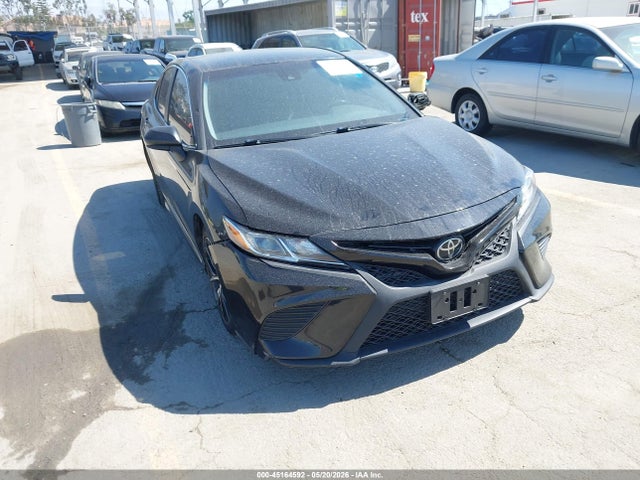Salvage Toyota Camry Image