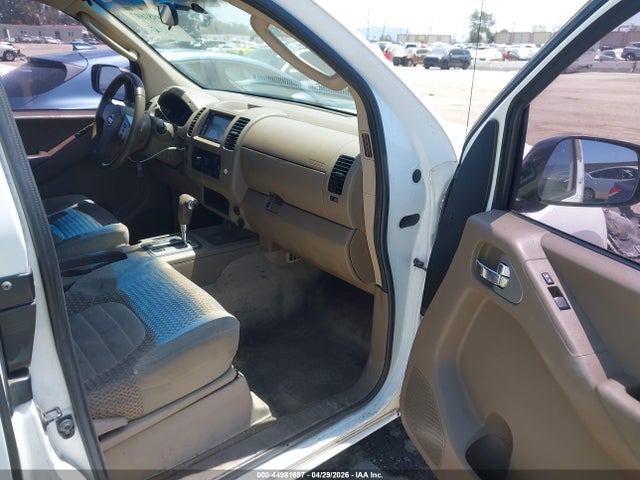 Nissan Frontier Se