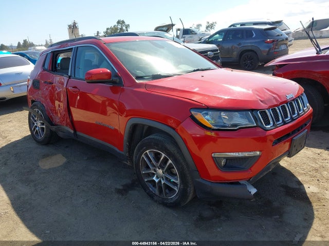Salvage Jeep Compass Image