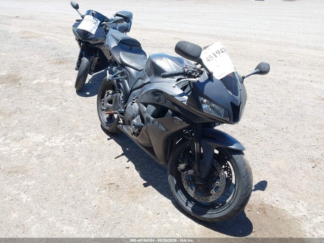 Salvage Honda Cbr600 Image