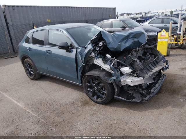 Salvage Honda HR-V Image