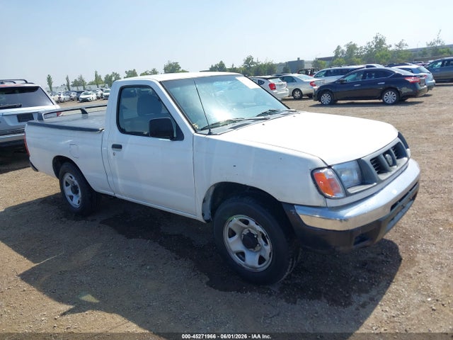Salvage Nissan Frontier Image