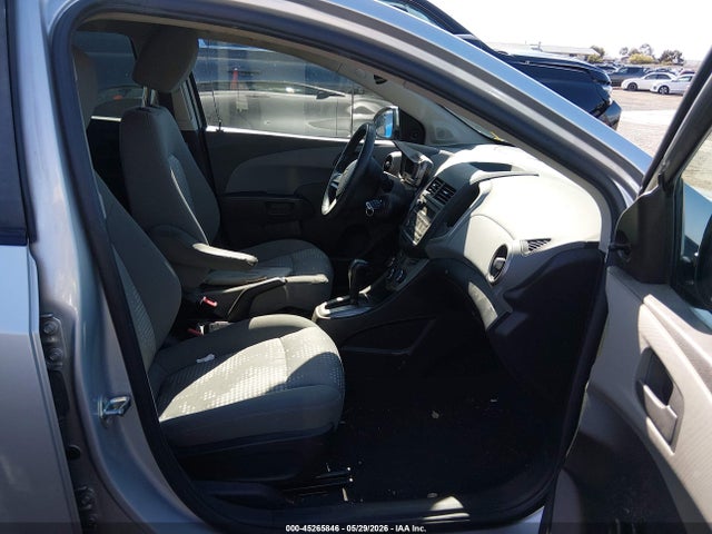 Chevrolet Sonic Ls Auto
