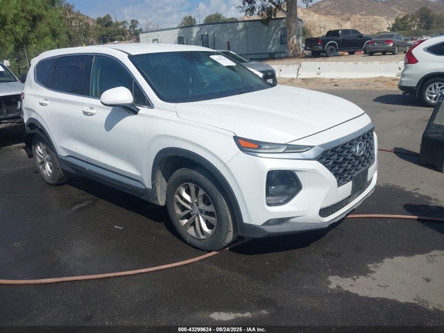 Salvage Hyundai SANTA FE Image