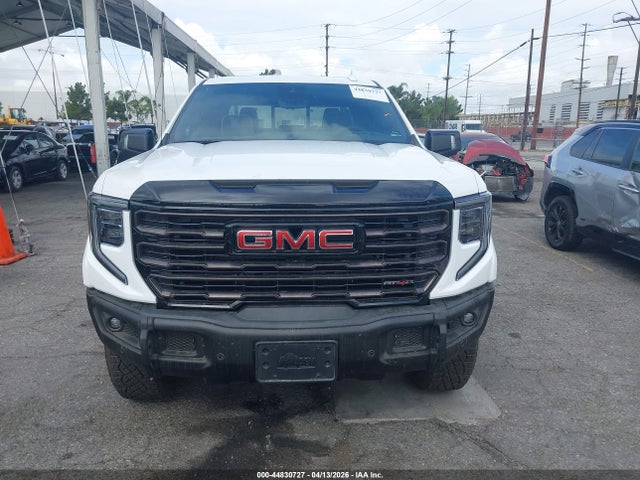 GMC Sierra 1500 4wd  Short Box At4x