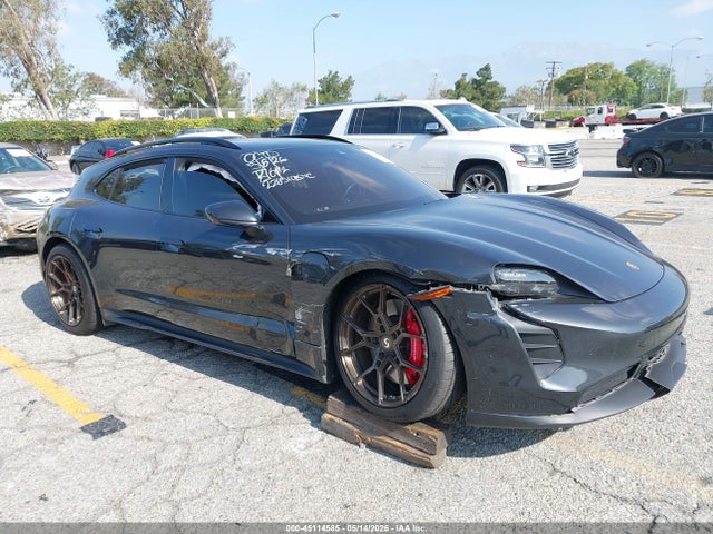 Salvage Porsche Taycan Sport Turismo Image