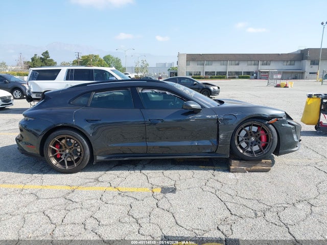 Porsche Taycan Sport Turismo Gts