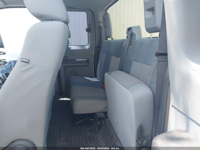 Ford F-250 Xl