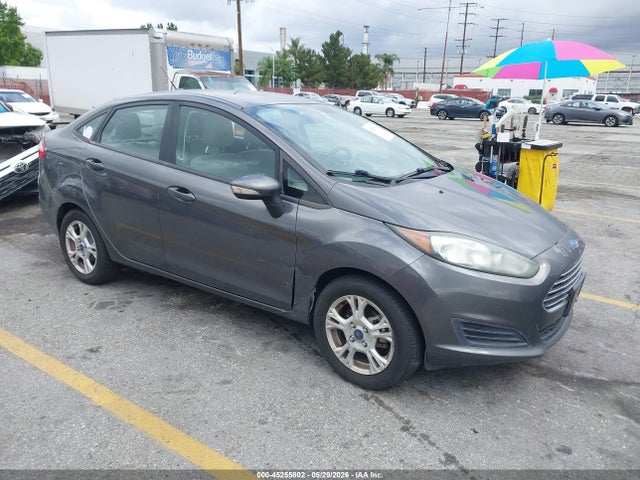 Salvage Ford Fiesta Image