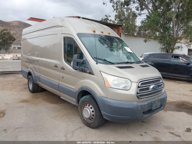 Salvage Ford Transit Image