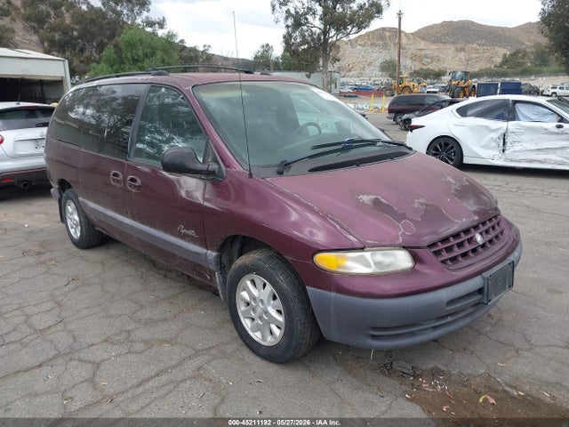 Salvage Plymouth Grand Voyager Image