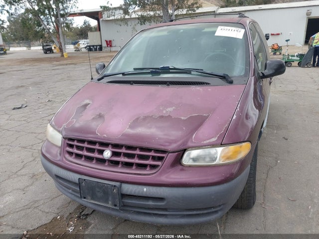Plymouth Grand Voyager Se