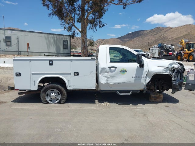 Chevrolet Silverado 2500 4wd  Long Bed Wt