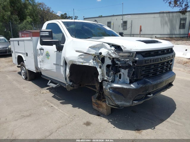 Salvage Chevrolet Silverado 2500 Image