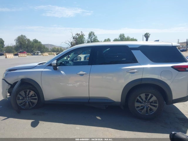 Nissan Pathfinder S 2wd