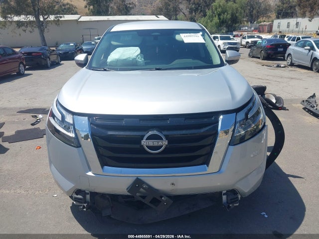 Nissan Pathfinder S 2wd