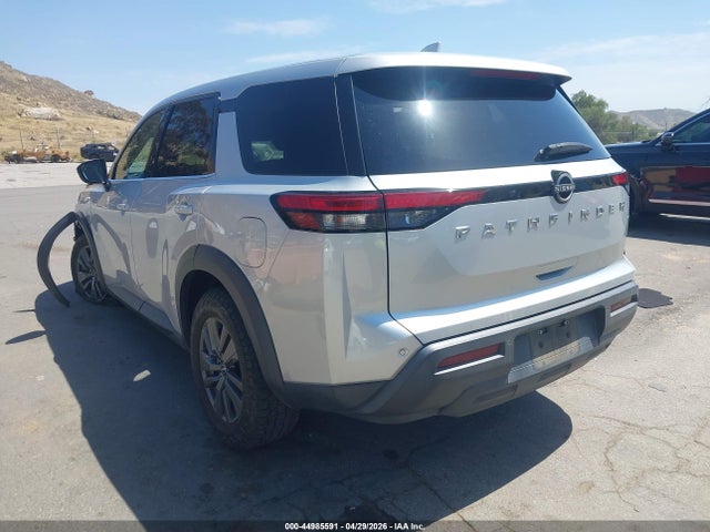 Nissan Pathfinder S 2wd