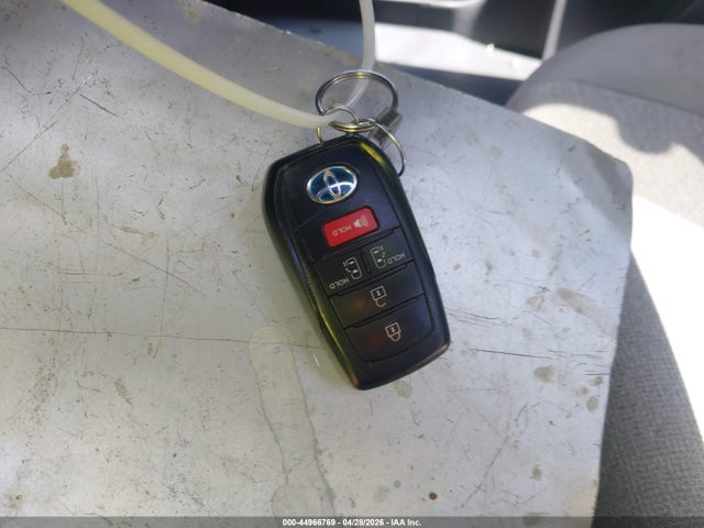 Toyota Sienna Le