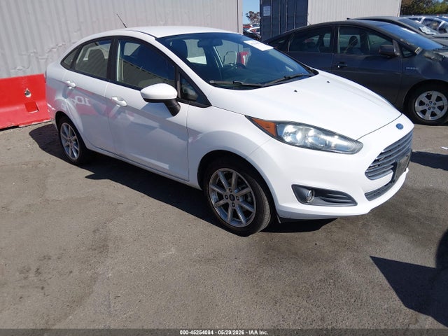 Salvage Ford Fiesta Image