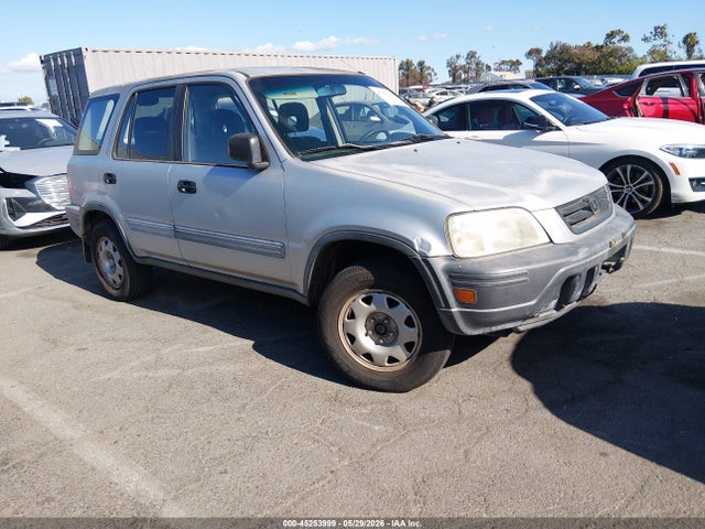 Salvage Honda CR-V Image