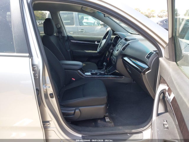 Kia Sorento Lx V6