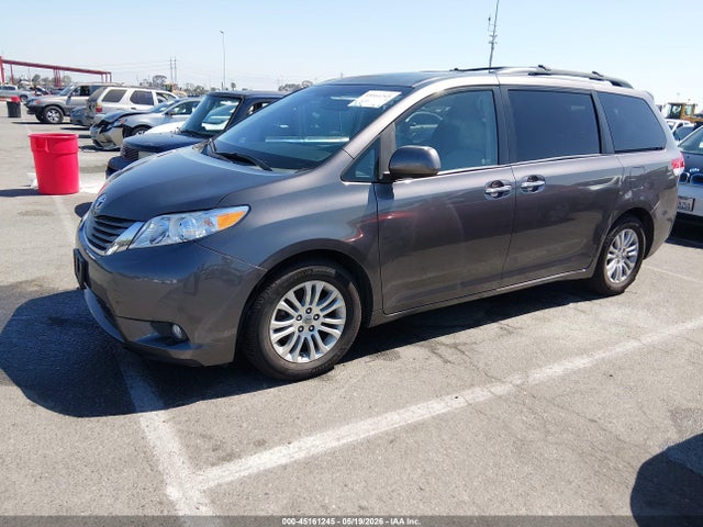Toyota Sienna Xle V6