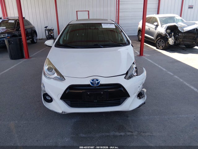 Toyota Prius c Four
