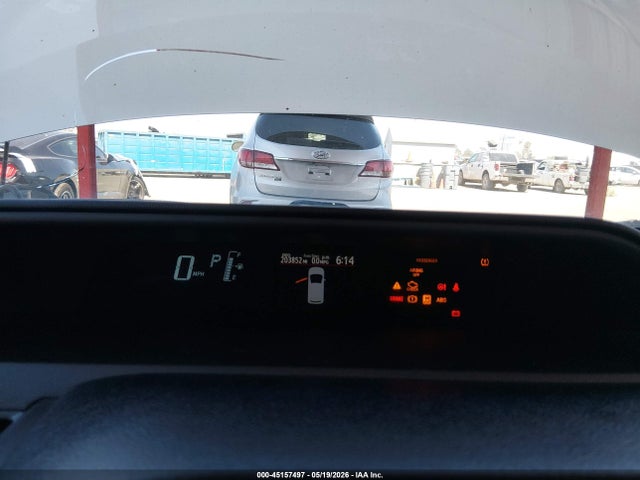Toyota Prius c Four