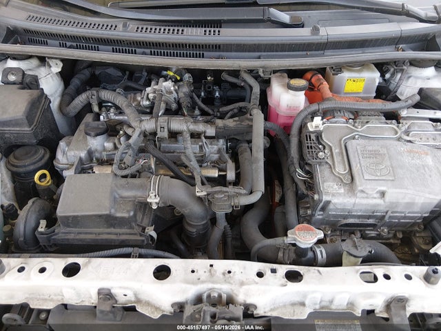 Toyota Prius c Four