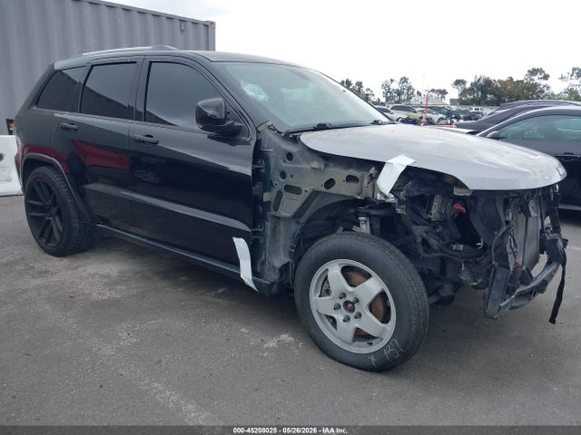 Salvage Jeep Grand Cherokee Image
