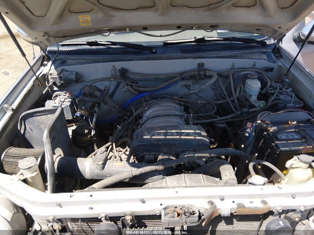 Toyota Tundra Sr5 V8