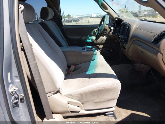 Toyota Tundra Sr5 V8