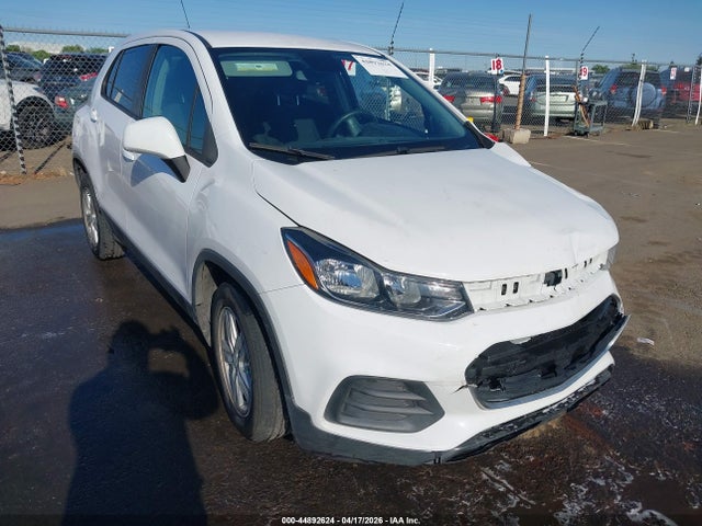 Salvage Chevrolet Trax Image
